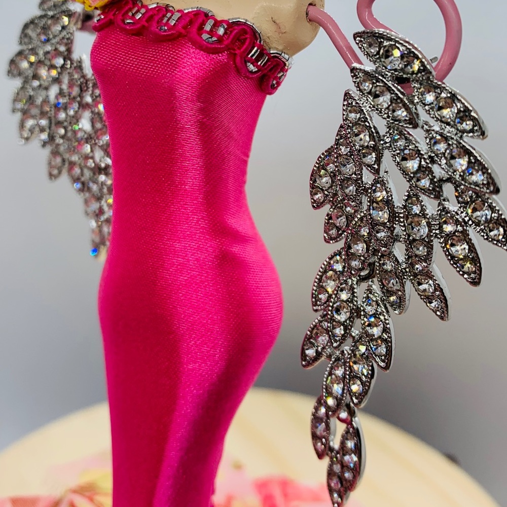 🌟 Crystal Silver Wings Earrings - Picture 5 of 5